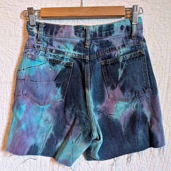 Vintage 90s Frederick's of Hollywood Denim Shorts Acid Wash Tie Dye Size 3-4 - Picture 2 of 9